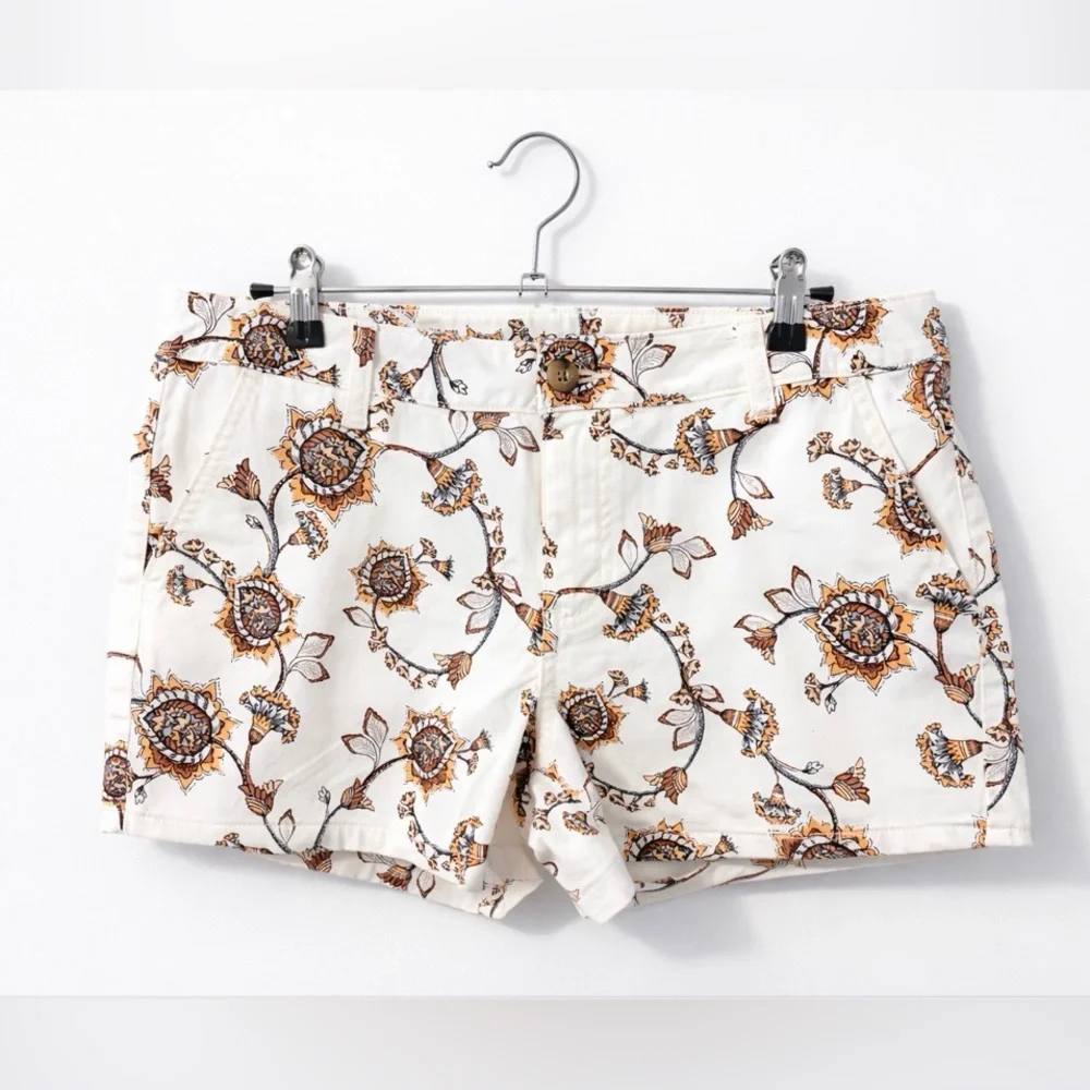 a.n.a Cream Floral Print Denim Shorts - Picture 1 of 4